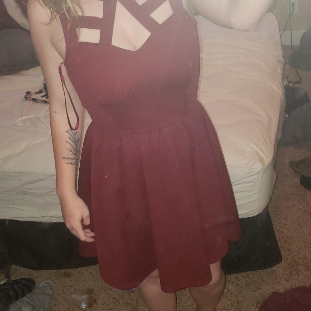 Maroon  cut out dress